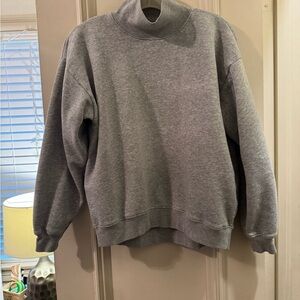 GAP Women’s Turtleneck Sweatshirt in Gray